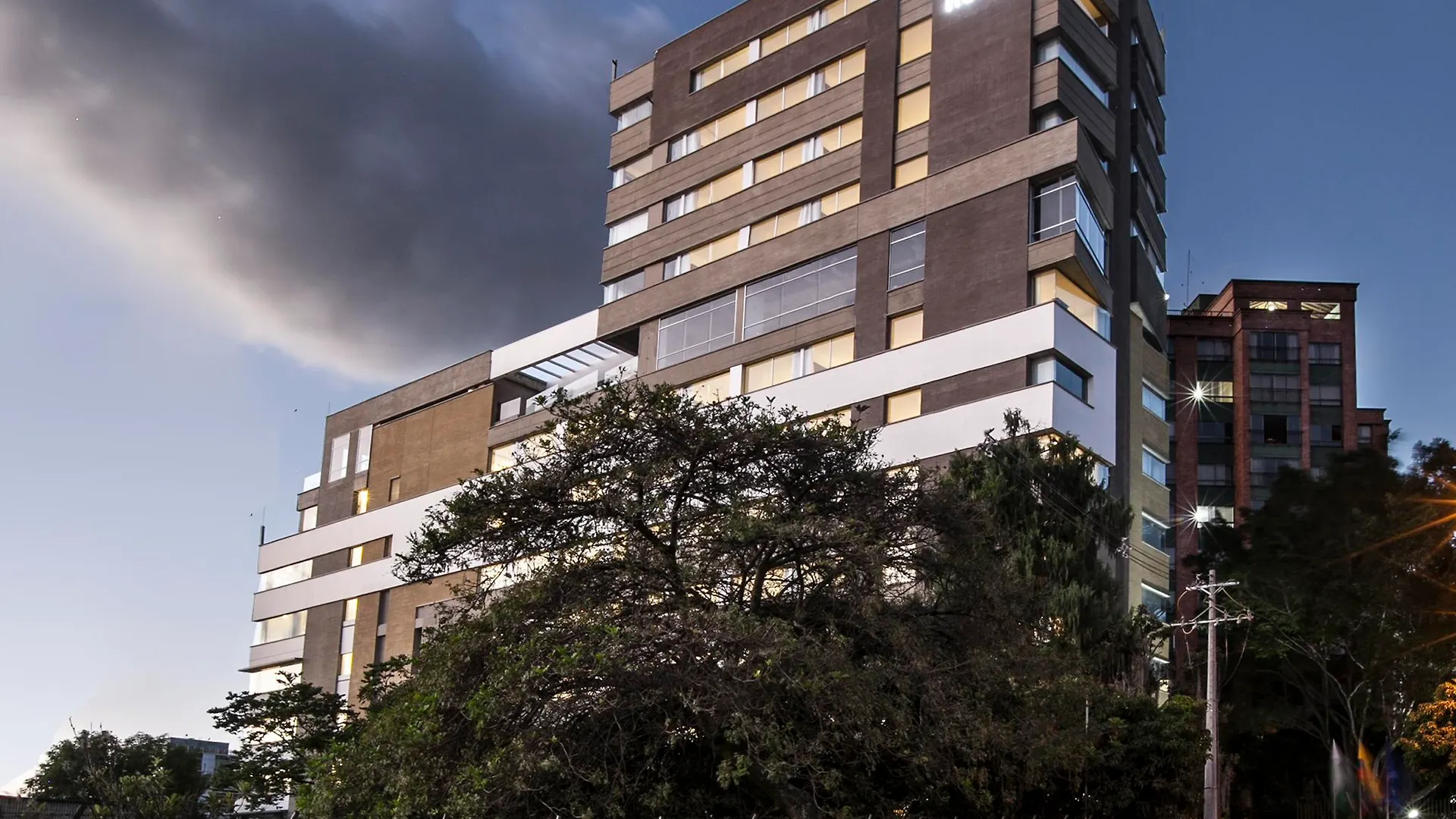 Hotel V Grand Hotel, A Member Of Radisson Individuals