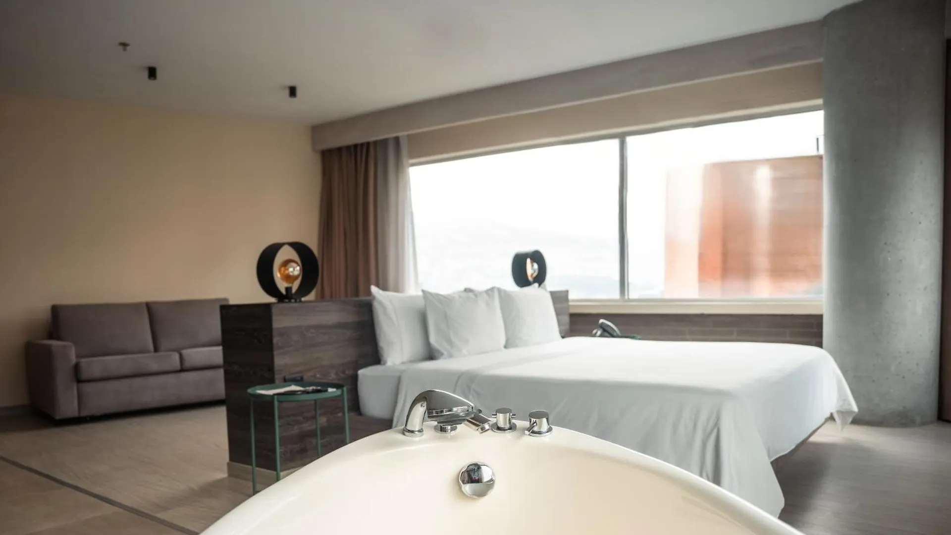 V Grand Hotel, A Member Of Radisson Individuals Medellin
