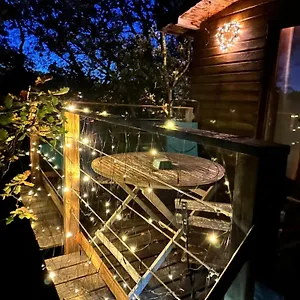la-cabane-des-amoureux.fr-provencehotel.com/