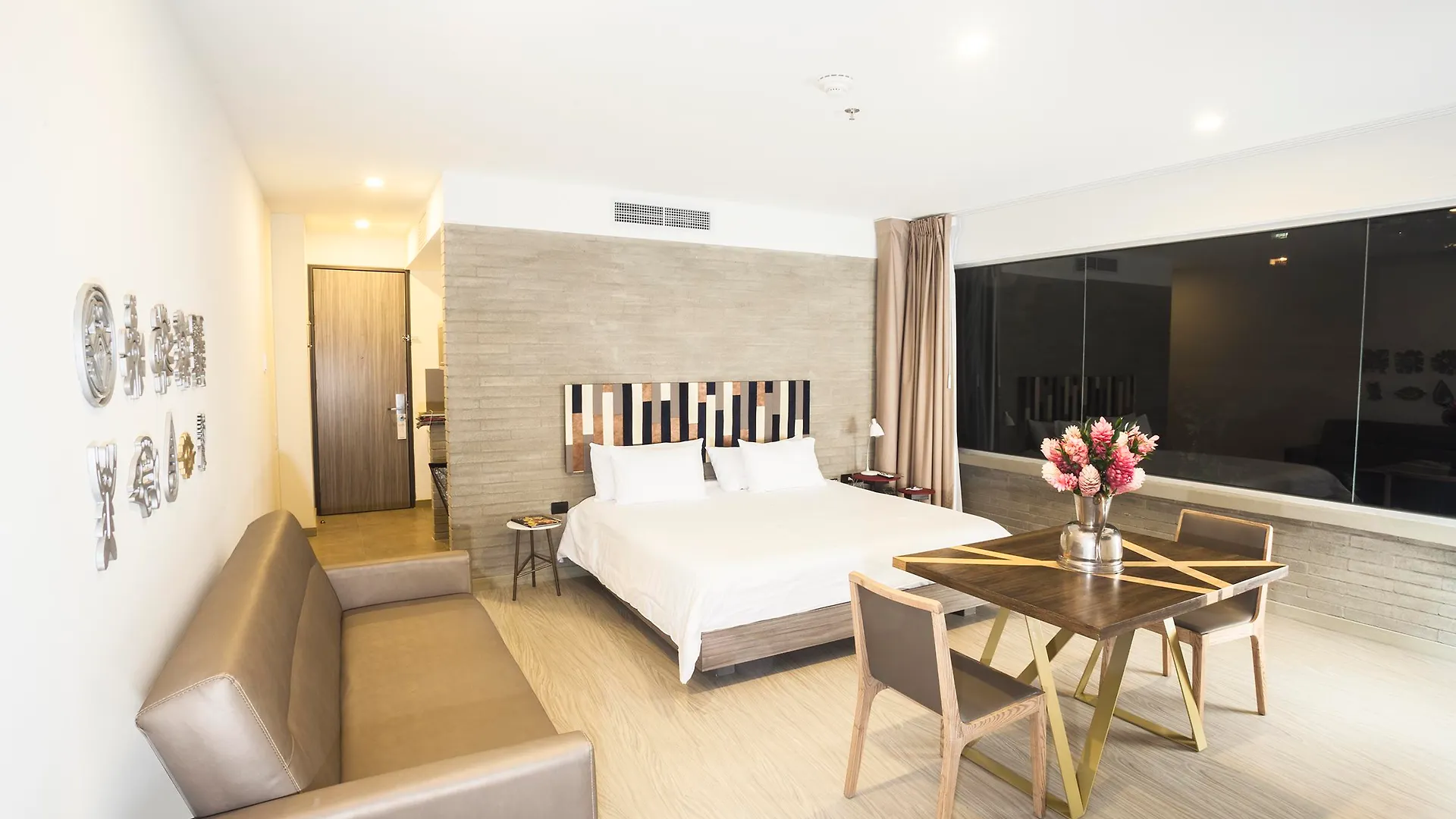 Hotel V Grand Hotel, A Member Of Radisson Individuals Medellín
