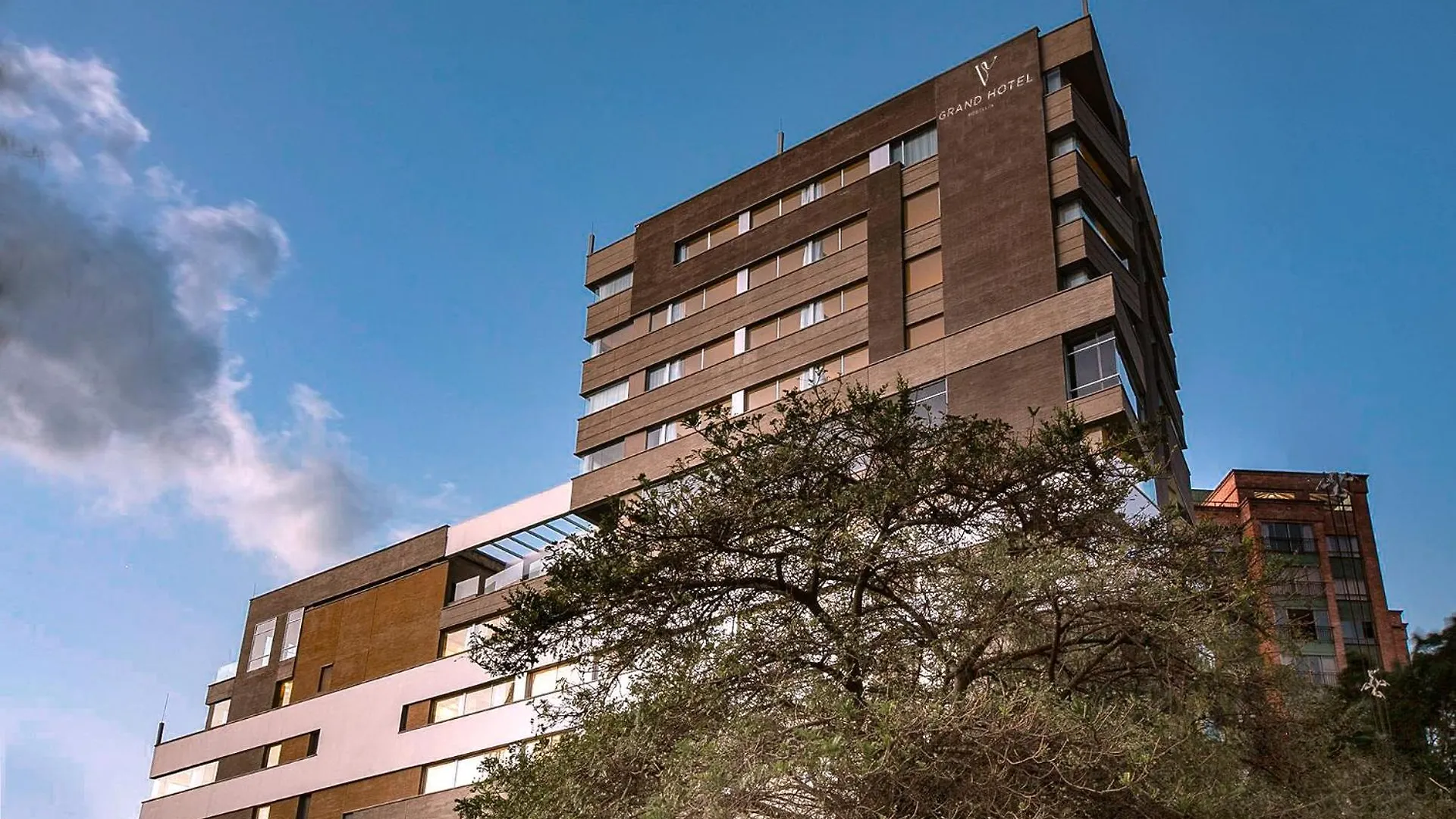 V Grand Hotel, A Member Of Radisson Individuals Medellín